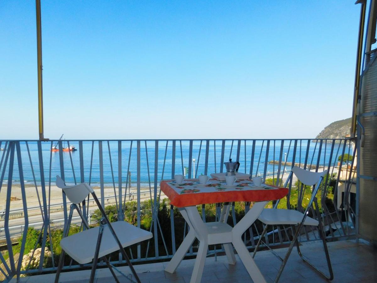 Bilocale Con Favolosa Vista Mare Levanto Dış mekan fotoğraf